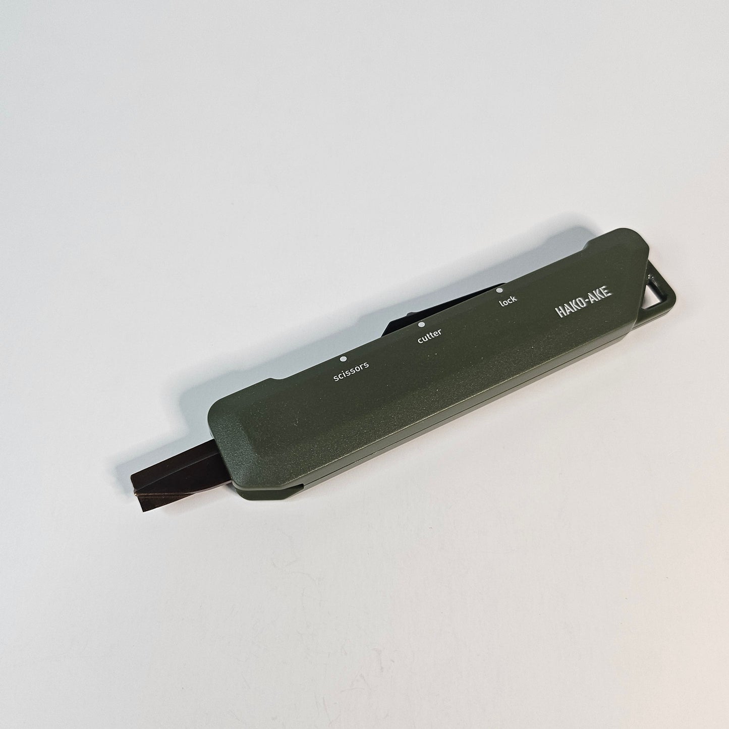 KOKUYO Hakoake 2Way Portable Titanium Scissors (Khaki)