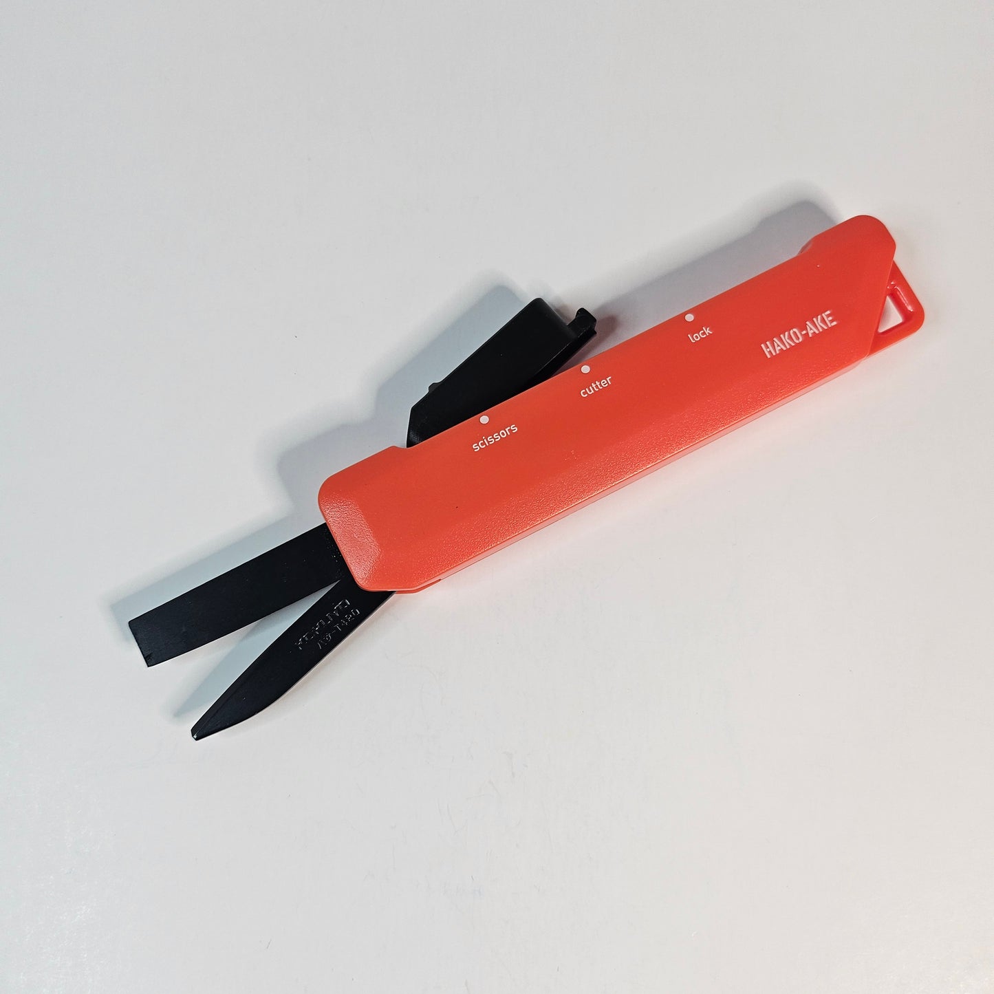 KOKUYO Hakoake 2Way Portable Titanium Scissors (Orange)