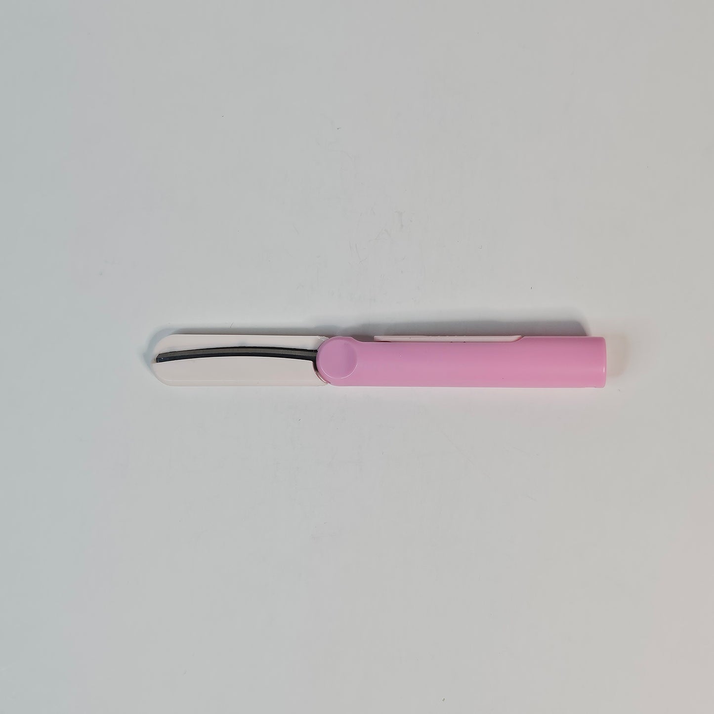 Twiggy Capless Portable Scissors (Baby Pink)