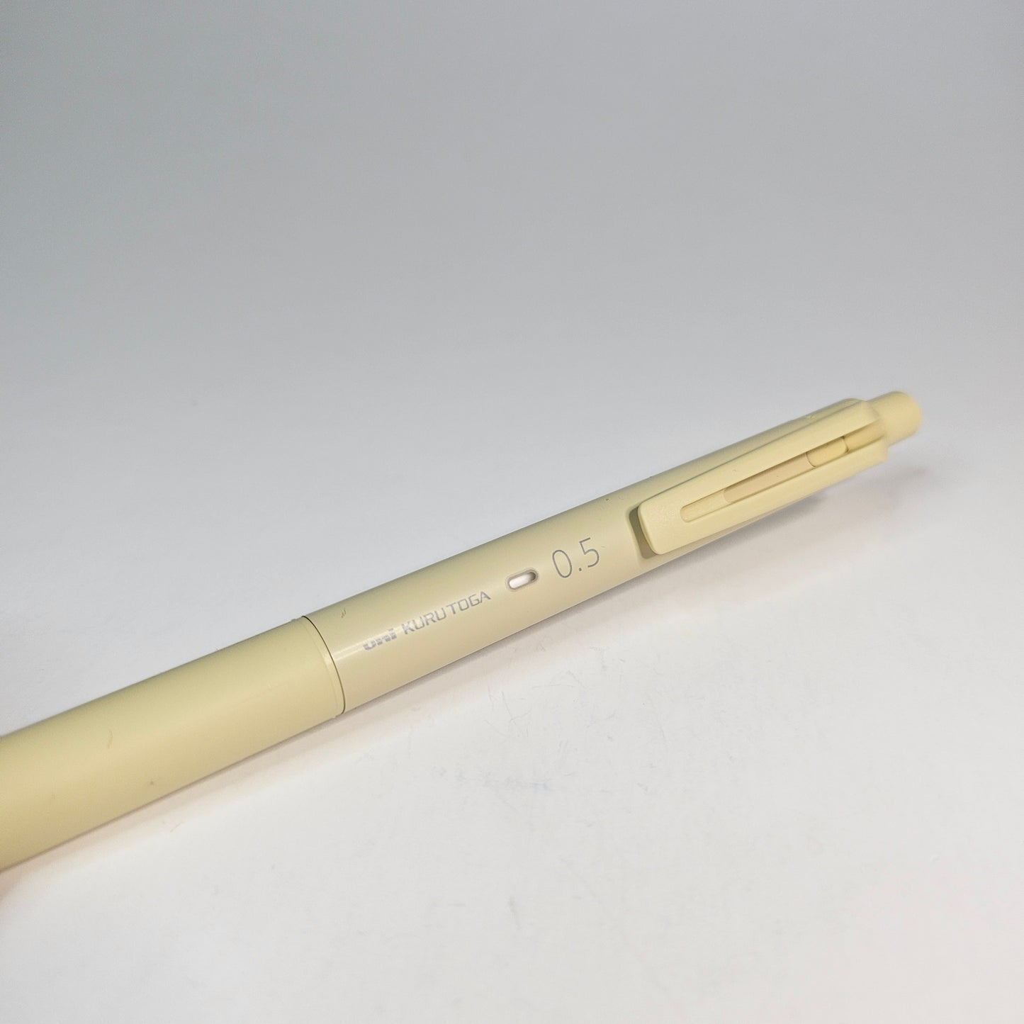 Mitsubishi Mechanical Pencil Kurutoga KS (Cream Yellow)