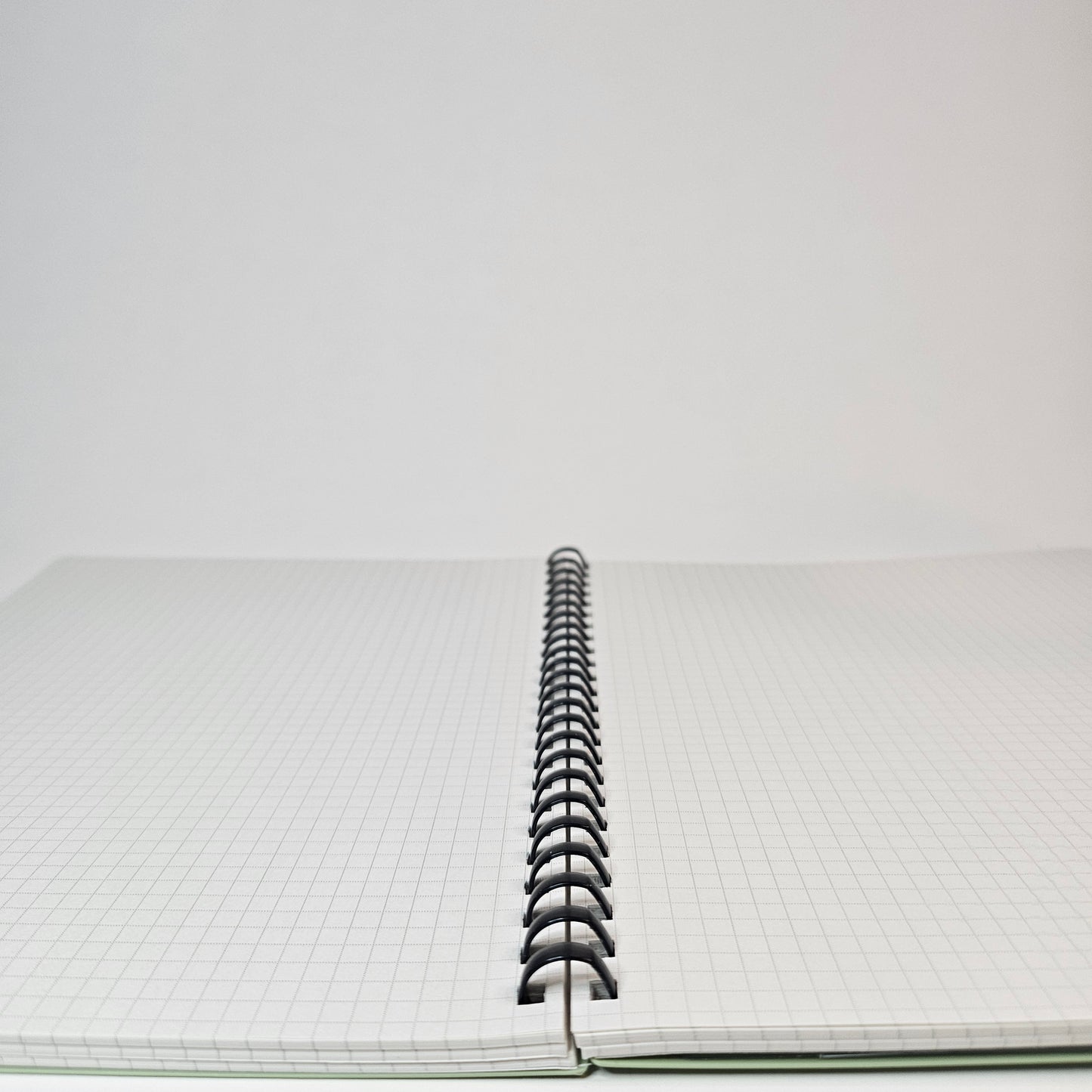 KOKUYO Notebook Grid Sooofa Soft Ring (Green)