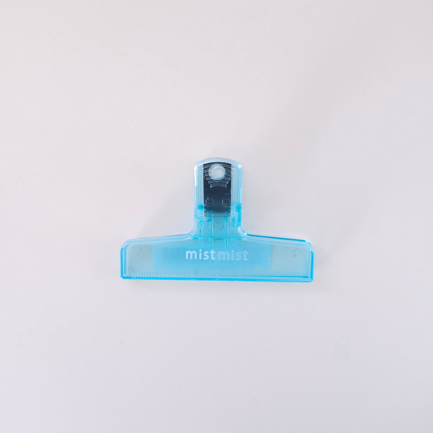 Q-LiA Book Clip Mist