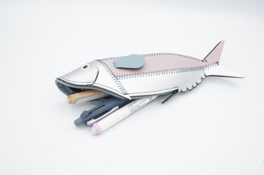 El Commun Pouch Fish case