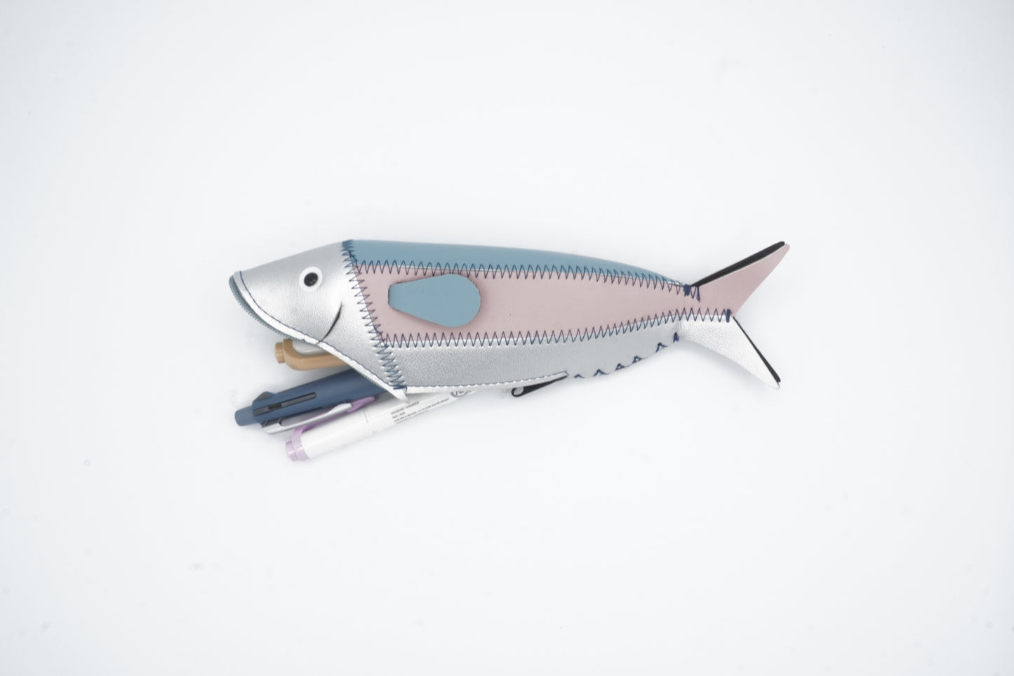 El Commun Pouch Fish case