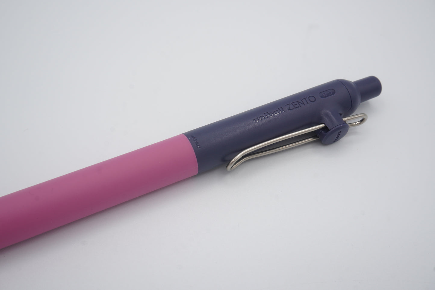 Mitsubishi Pencil Uni-Ball Zento 0.5mm (Life is unique exclusive)
