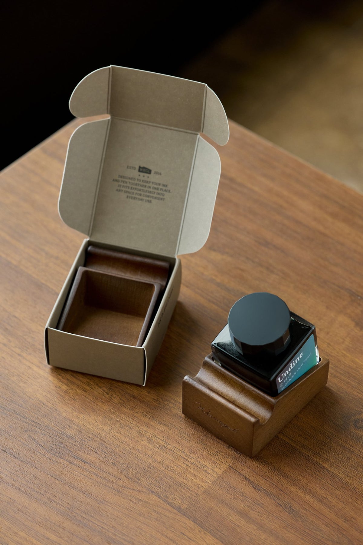 Wearingeul Ink & Pen Rest
