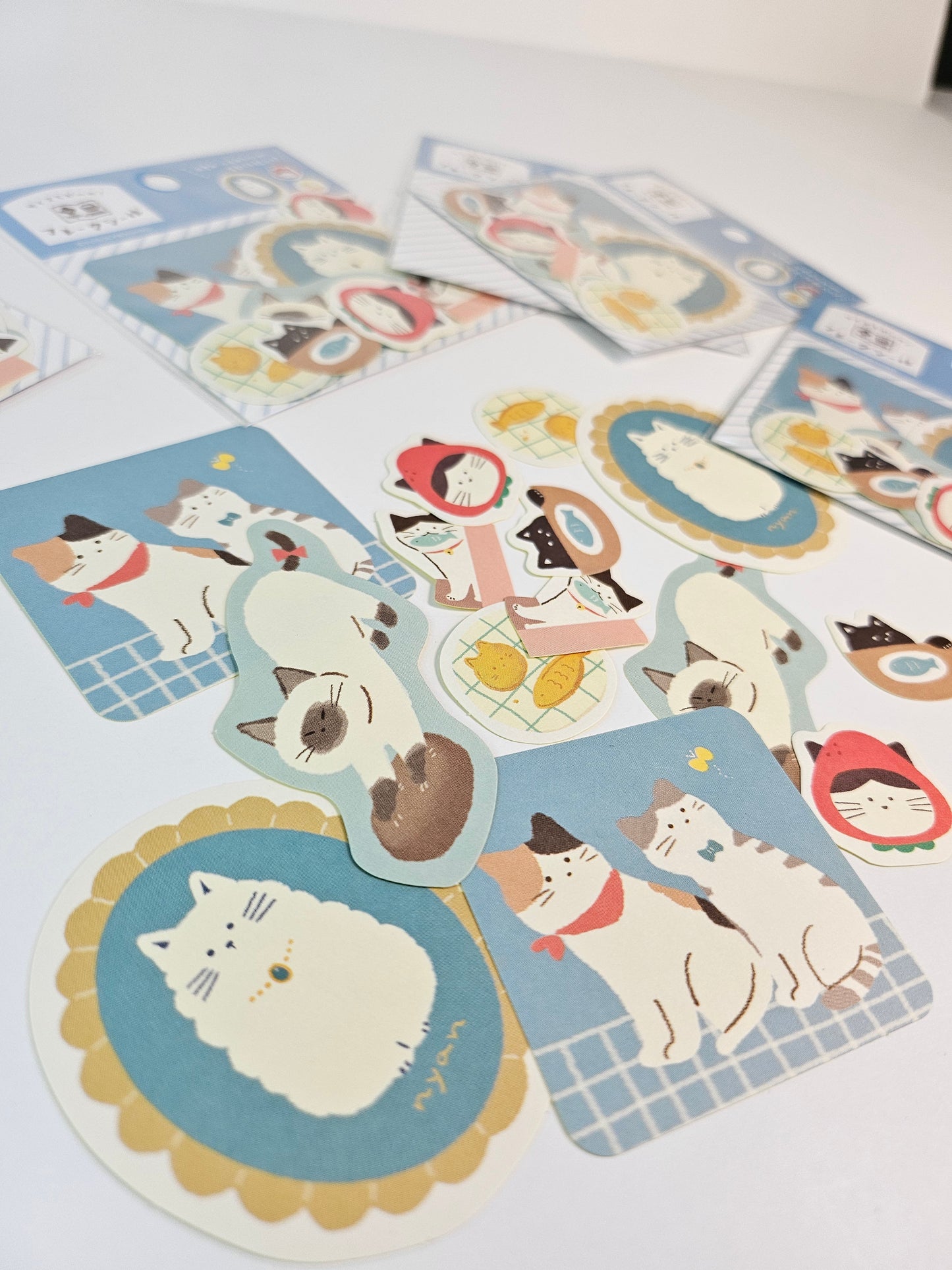 Furukawa Shiko Flake sticker (Feline)